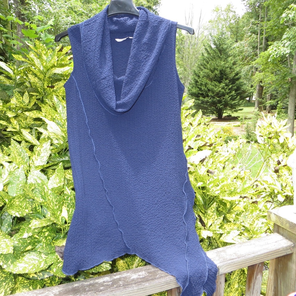 Soft Surroundings navy asymmetric hem tunic XS